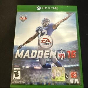 Madden NFL 16 Xbox One Game - Green Case